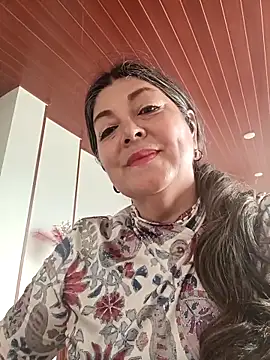 emma tour online show from 09-12-25, 09:48