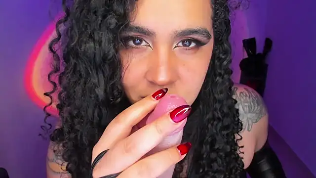 Snapshot of Amber_smith20 chatting on 05-15-26, 11:01 Amber smith20 online show from 05-15-26, 11:01