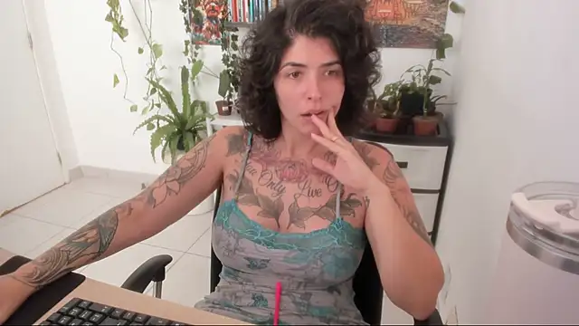 TaliMajesty online show from 09-28-25, 06:46