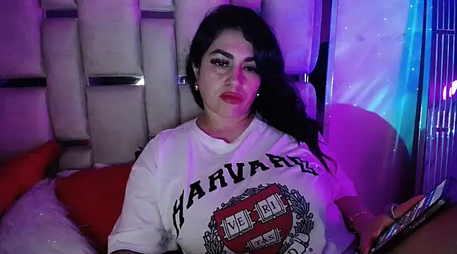 chelaqueen  online show from 03-15-25, 03:51