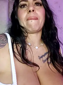 chelaqueen  online show from 11-19-25, 04:34