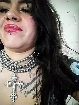 chelaqueen  online show from 12-20-25, 05:31