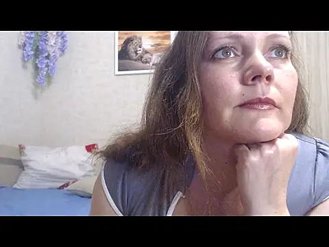 Snapshot of SheLion chatting on 10-09-25, 03:54 SheLion online show from 10-09-25, 03:54