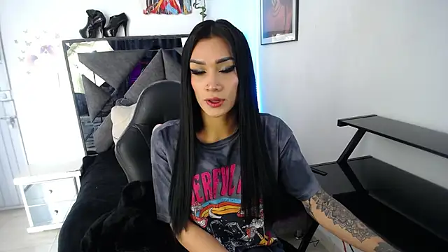 Salo hot04 online show from 10-04-25, 03:54