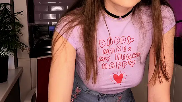 Snapshot of YOUR_SWEET_DREAM chatting on 03-06-26, 12:56 YOUR SWEET DREAM online show from 03-06-26, 12:56