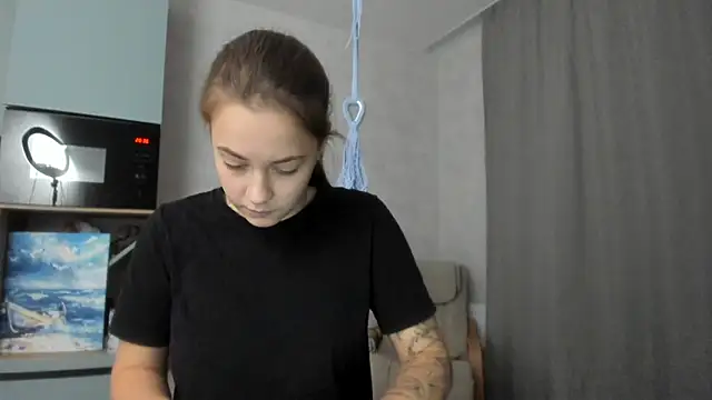 why again me online show from 10-16-25, 05:36