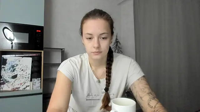 why again me online show from 12-13-25, 07:53