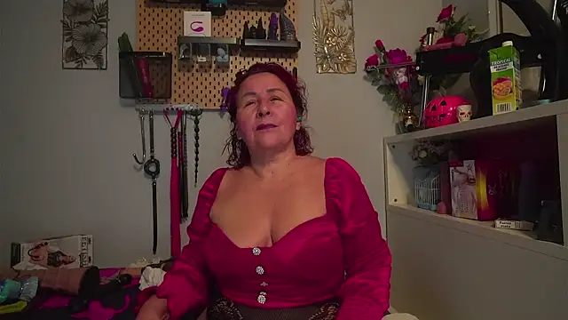 Snapshot of barbarah_ chatting on 11-22-25, 10:25 barbarah online show from 11-22-25, 10:25