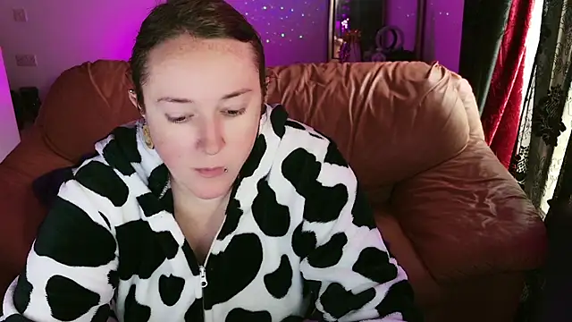 kisicaxx online show from 01-17-25, 09:49