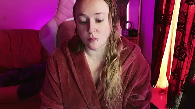 kisicaxx online show from 01-18-25, 09:45