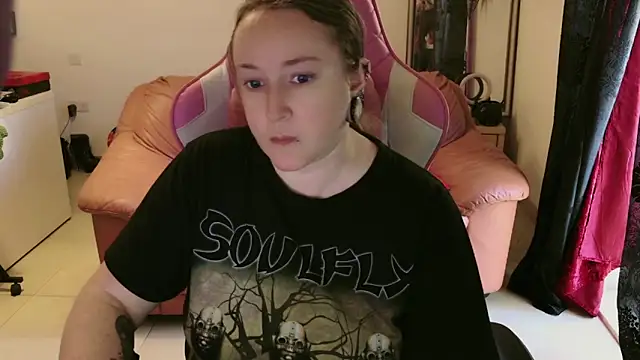 kisicaxx online show from 01-26-25, 02:52