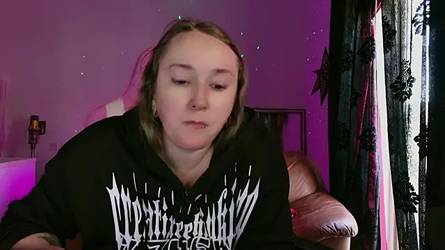 kisicaxx online show from 02-04-25, 03:26