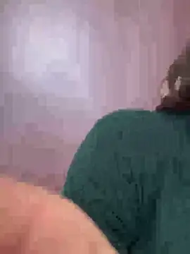 lovely beast online show from 12-18-25, 05:41