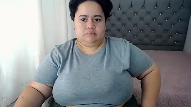 hotlesby4uxxx online show from 12-11-24, 07:57