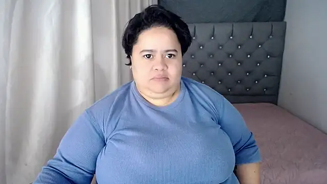 hotlesby4uxxx online show from 12-28-24, 01:49