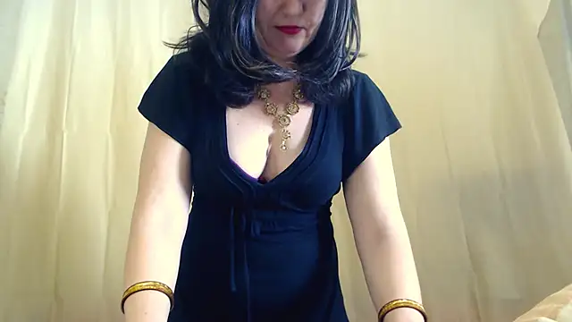 Snapshot of Fun4tipz chatting on 02-09-25, 06:01 Fun4tipz online show from 02-09-25, 06:01