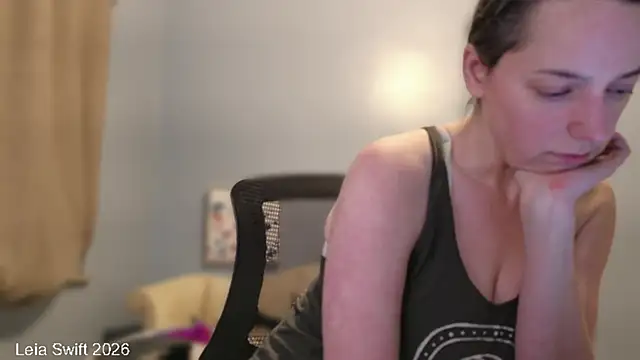 LeiaSwift online show from 02-22-26, 01:07