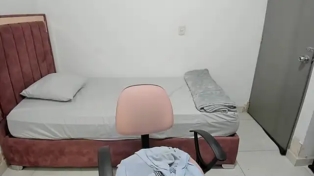 Snapshot of nicoledavis chatting on 10-23-25, 05:07 nicoledavis online show from 10-23-25, 05:07