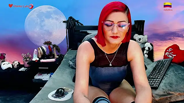 Hanna Luna online show from 12-17-24, 06:35