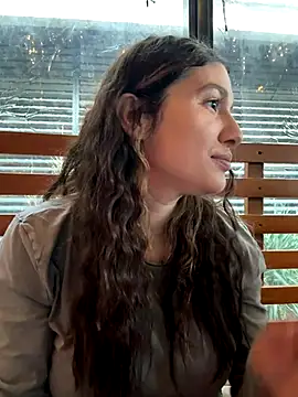 Snapshot of IrisBlues chatting on 10-29-25, 02:19 IrisBlues online show from 10-29-25, 02:19