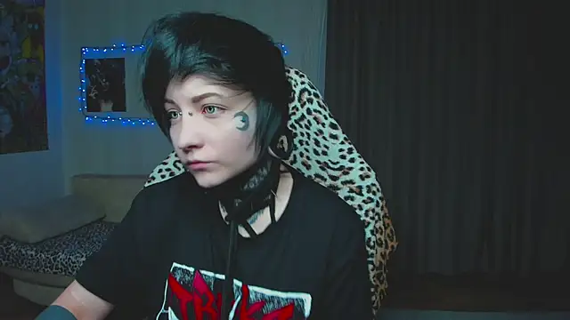 acid trip1l online show from 10-12-25, 08:19