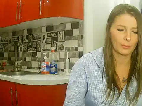 Snapshot of Valerivv chatting on 09-30-25, 01:43 Valerivv online show from 09-30-25, 01:43