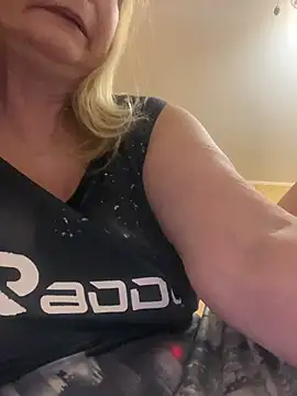 Irina2909xh online show from 05-25-26, 01:00