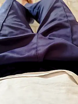 Snapshot of Big_boss_ind chatting on 02-23-25, 07:00 Big boss ind online show from 02-23-25, 07:00