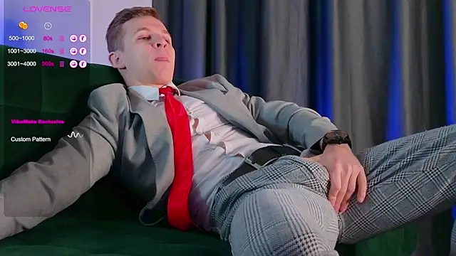 S3Xyes online show from 02-21-25, 01:11