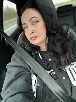 Snapshot of itsCassie chatting on 01-26-25, 02:19 itsCassie online show from 01-26-25, 02:19