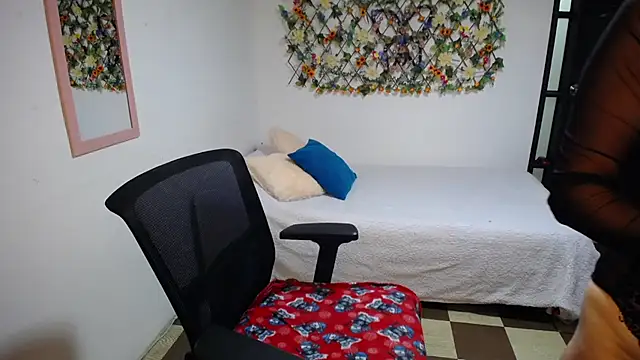 Snapshot of Sofi_5249_ chatting on 12-03-24, 11:46 Sofi 5249  online show from 12-03-24, 11:46