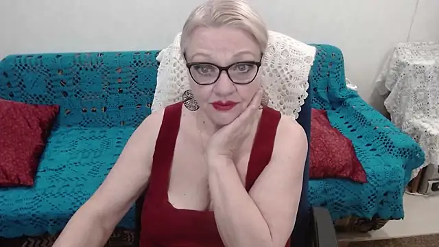 Snapshot of xHoneyLadyx chatting on 11-26-25, 09:32 xHoneyLadyx online show from 11-26-25, 09:32