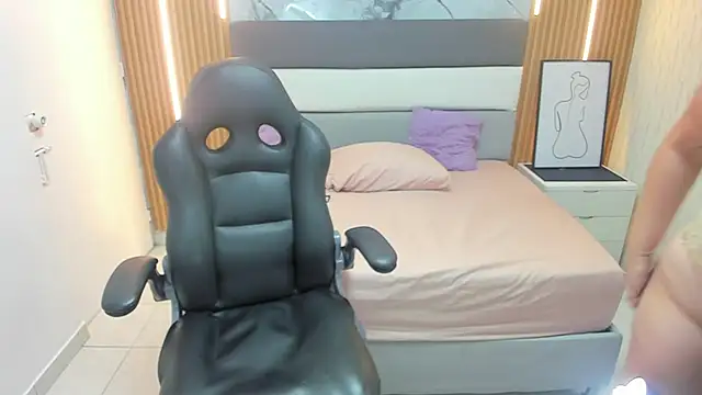 LEYNABRAUN online show from 03-16-26, 12:31