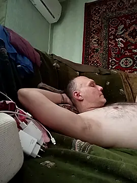 Snapshot of Sam_Colt chatting on 05-18-26, 02:56 Sam Colt online show from 05-18-26, 02:56