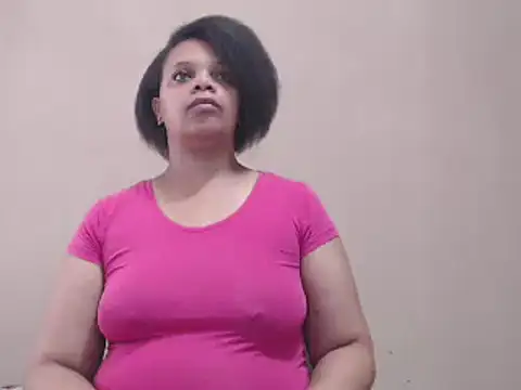 Snapshot of Lustfuleyez chatting on 12-17-24, 03:50 Lustfuleyez online show from 12-17-24, 03:50