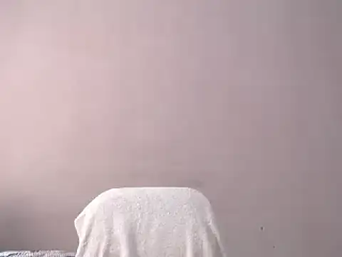 Snapshot of Lustfuleyez chatting on 12-20-24, 05:57 Lustfuleyez online show from 12-20-24, 05:57