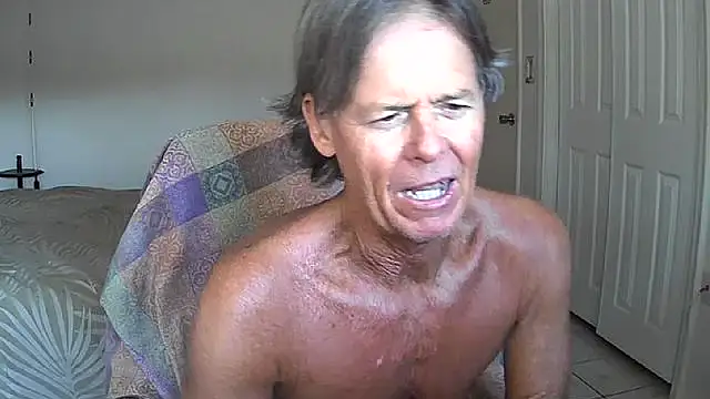 Snapshot of nakeedcowboi65 chatting on 05-15-26, 11:34 nakeedcowboi65 online show from 05-15-26, 11:34