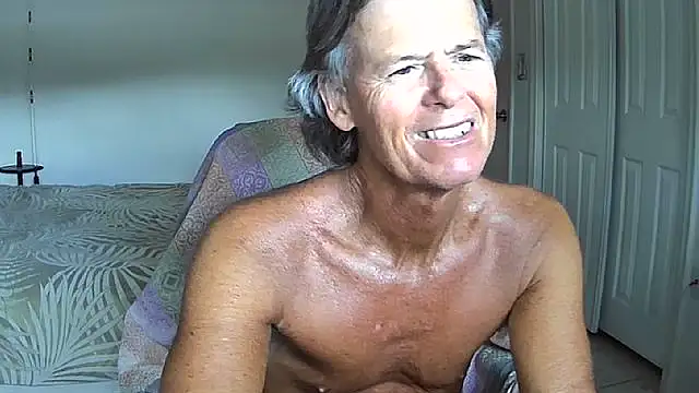 Snapshot of nakeedcowboi65 chatting on 05-17-26, 08:16 nakeedcowboi65 online show from 05-17-26, 08:16