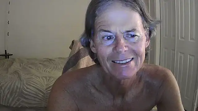 Snapshot of nakeedcowboi65 chatting on 06-01-26, 07:32 nakeedcowboi65 online show from 06-01-26, 07:32
