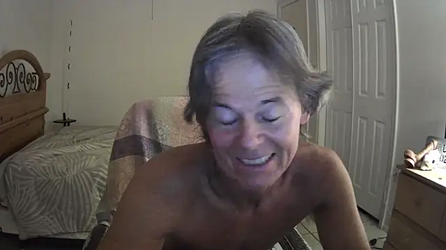Snapshot of nakeedcowboi65 chatting on 06-07-26, 06:06 nakeedcowboi65 online show from 06-07-26, 06:06