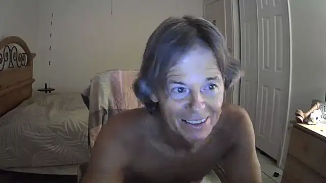Snapshot of nakeedcowboi65 chatting on 06-12-26, 09:19 nakeedcowboi65 online show from 06-12-26, 09:19