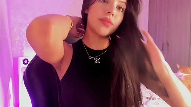 Snapshot of salome__11 chatting on 02-02-25, 02:06 salome 11 online show from 02-02-25, 02:06