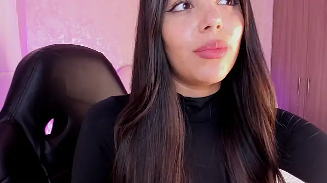 Snapshot of salome__11 chatting on 02-18-25, 02:27 salome 11 online show from 02-18-25, 02:27