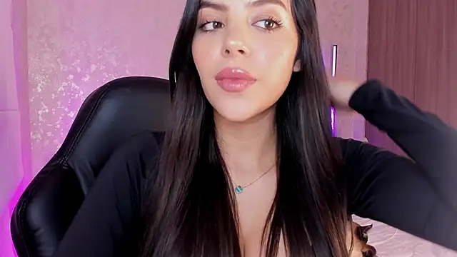 Snapshot of salome__11 chatting on 02-20-25, 03:45 salome 11 online show from 02-20-25, 03:45