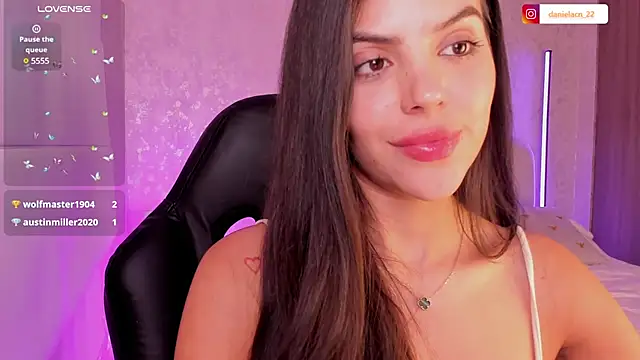 Snapshot of salome__11 chatting on 03-08-25, 03:50 salome 11 online show from 03-08-25, 03:50