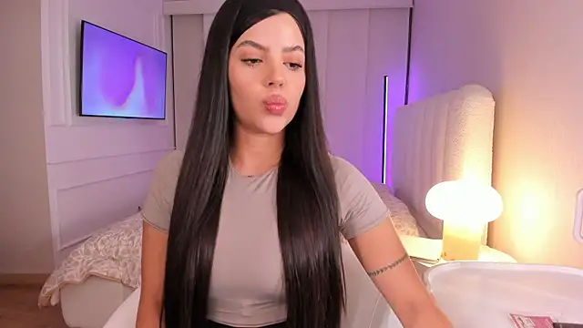 Snapshot of salome__11 chatting on 10-30-25, 01:40 salome 11 online show from 10-30-25, 01:40