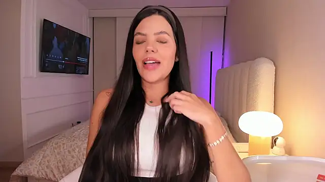 Snapshot of salome__11 chatting on 11-10-25, 02:21 salome 11 online show from 11-10-25, 02:21