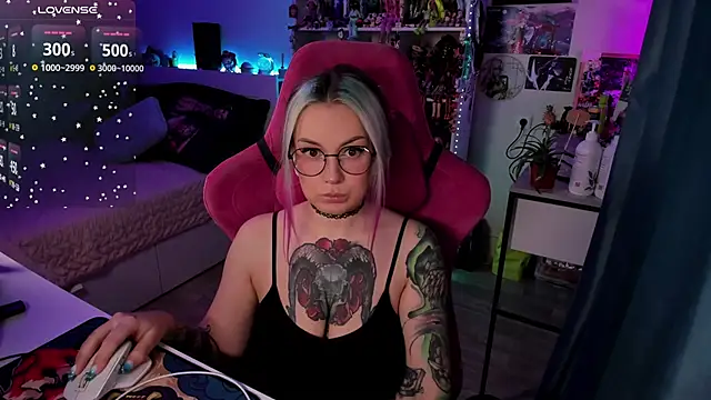 ChloeKohaku online show from 02-20-25, 03:12