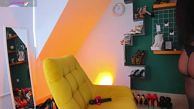 Ashley leon  online show from 02-13-26, 01:29