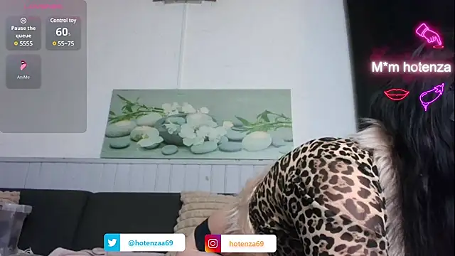 Snapshot of Hotenza69 chatting on 01-04-25, 04:43 Hotenza69 online show from 01-04-25, 04:43